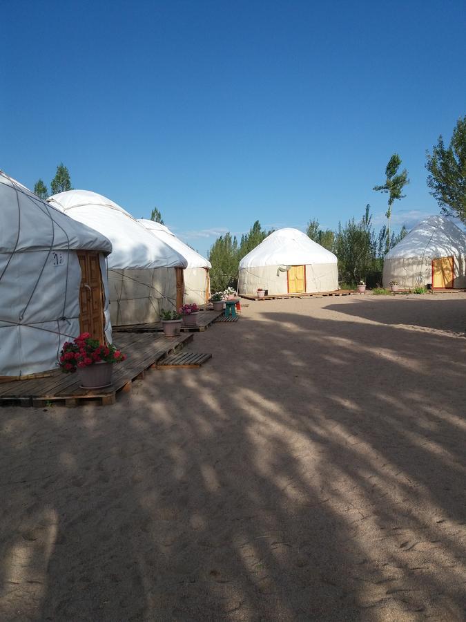 Hotel Yurt Camp Tosor Esterno foto